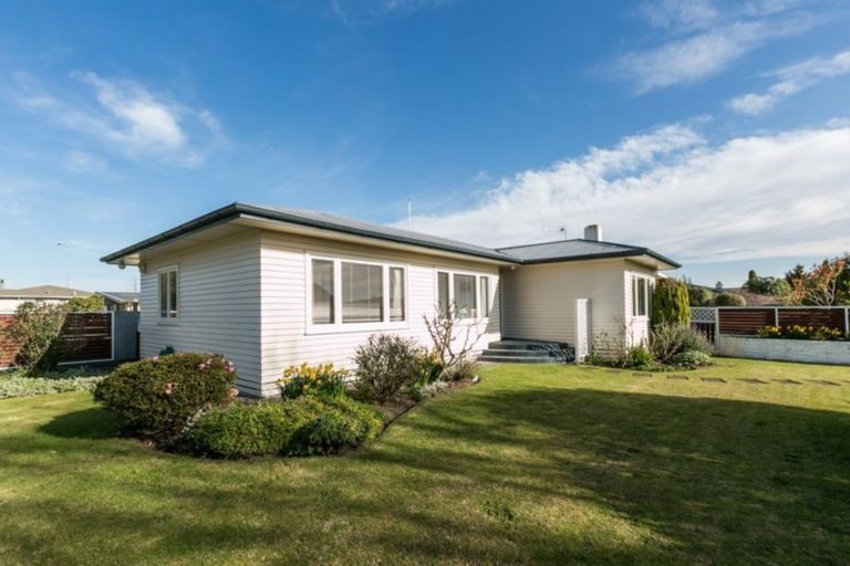 Photo of property in 106 Nottingley Road, Frimley, Hastings, 4120