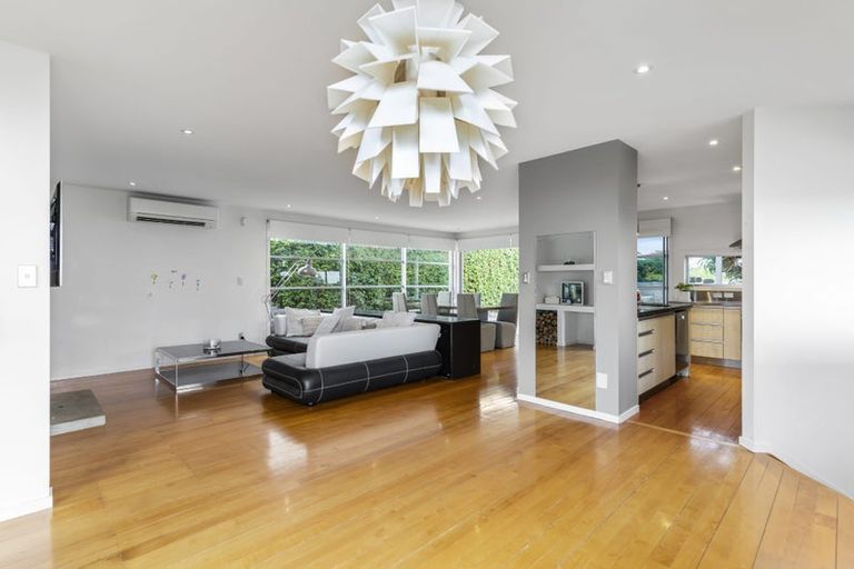 Photo of property in 10 Churchill Road, Cockle Bay, Auckland, 2014