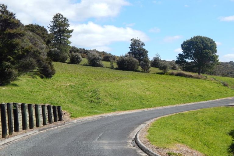 Photo of property in 25 Ash Grove Circle, Haruru, 0204