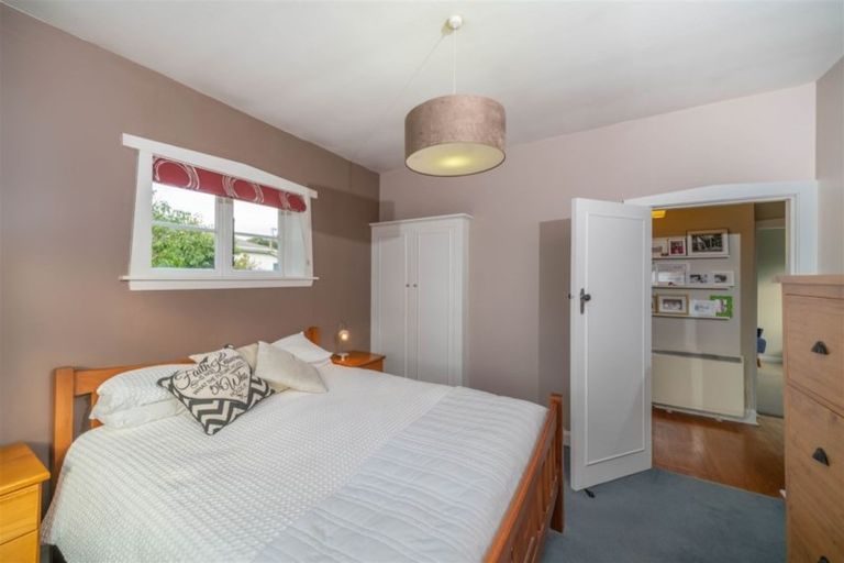 Photo of property in 15 Aorangi Road, Bryndwr, Christchurch, 8053