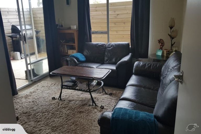 Photo of property in 108 Mellons Bay Road, Mellons Bay, Auckland, 2014