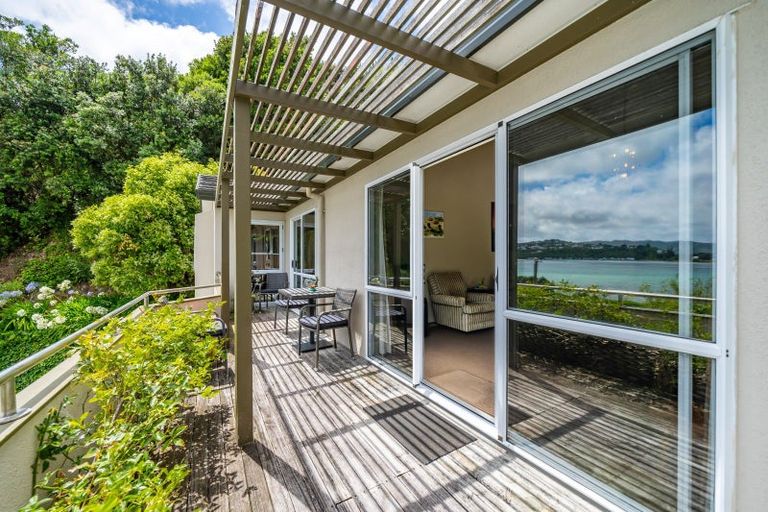 Photo of property in 88a Paremata Road, Paremata, Porirua, 5024