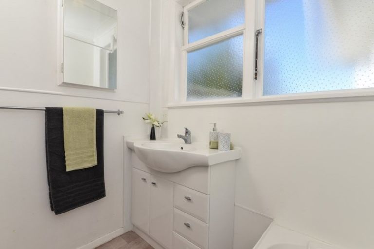 Photo of property in 5 Northolt Road, Fairview Downs, Hamilton, 3214