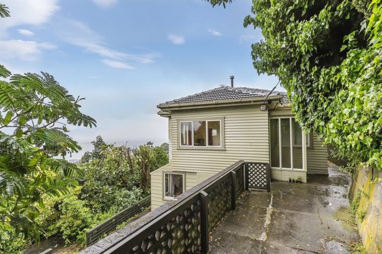 Photo of property in 5 Hornsey Road, Melrose, Wellington, 6023