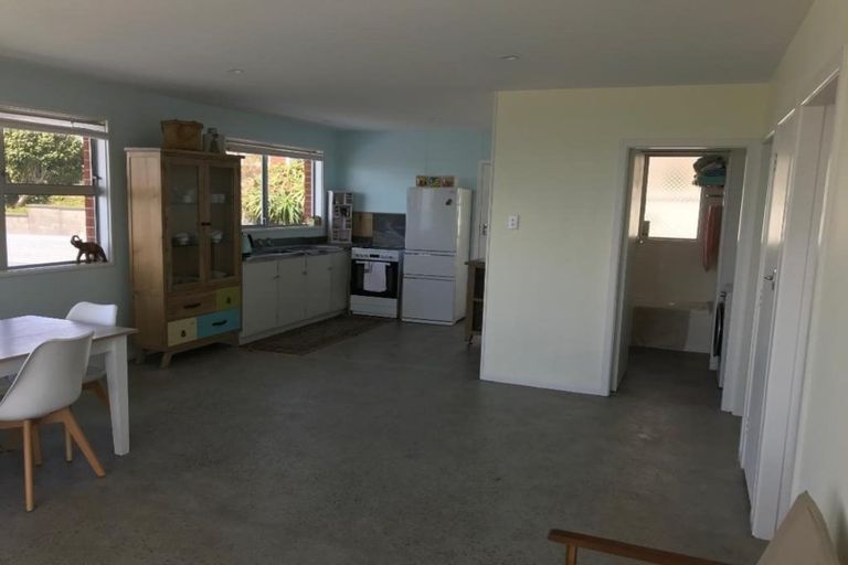 Photo of property in 2/31 Findlay Street, Moturoa, New Plymouth, 4310