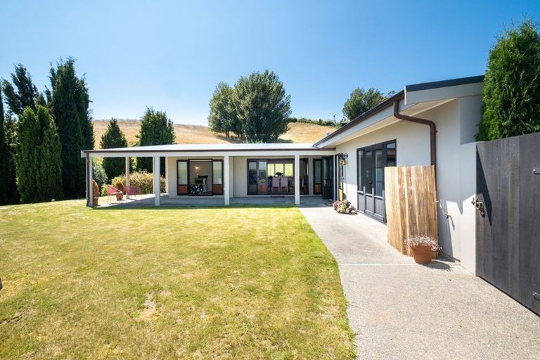 Photo of property in 104 Black Barn Road, Havelock North, 4294
