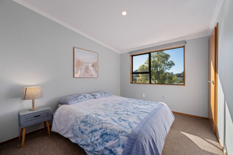 Photo of property in 14 Leicester Street, Picton, 7220