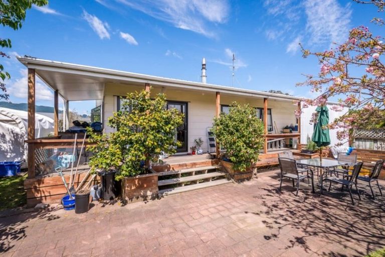 Photo of property in 8a Elder Grove, Paraparaumu, 5032