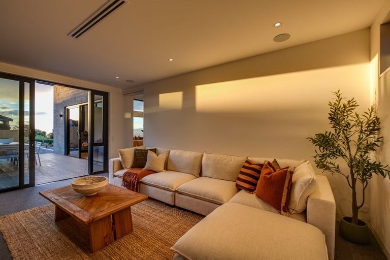 Photo of property in 5 Loader Lane, Clifton, Christchurch, 8081