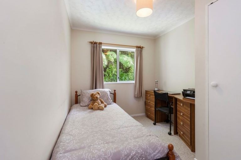 Photo of property in 15 Stanhope Grove, Korokoro, Lower Hutt, 5012