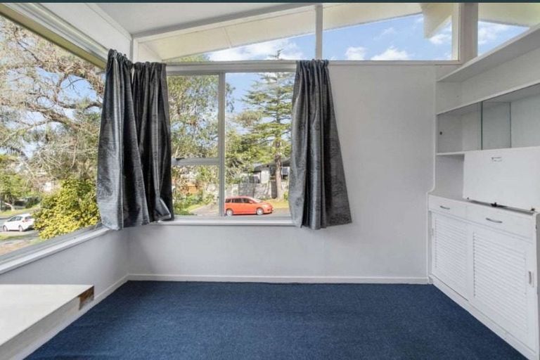 Photo of property in 51 Normanton Street, Glenfield, Auckland, 0629