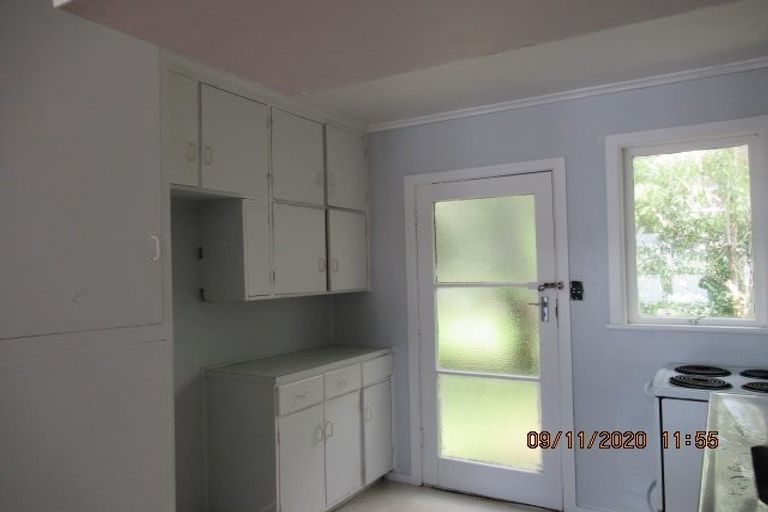 Photo of property in 382 West Coast Road, Glen Eden, Auckland, 0602