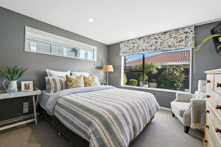 Photo of property in 2/256 Innes Road, St Albans, Christchurch, 8052