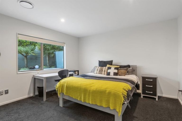 Photo of property in 75 Kittiwake Drive, Schnapper Rock, Auckland, 0632