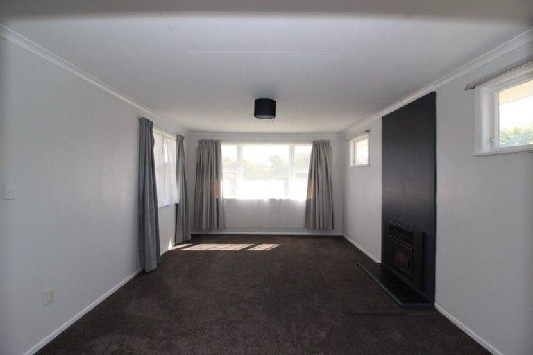 Photo of property in 19 Thompson Street, Tokoroa, 3420