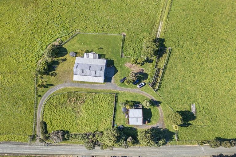 Photo of property in 211 Stoney Creek Road, Kaukapakapa, 0873