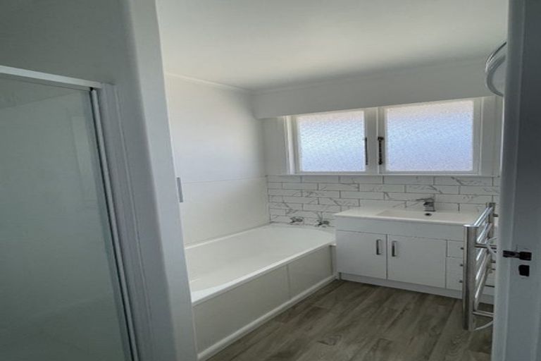 Photo of property in 56 Murphy Road, Taradale, Napier, 4112