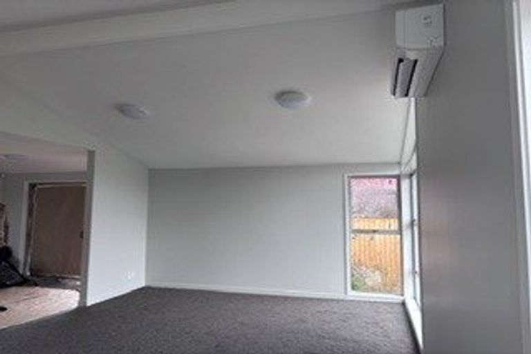 Photo of property in 212 Wainoni Road, Avondale, Christchurch, 8061