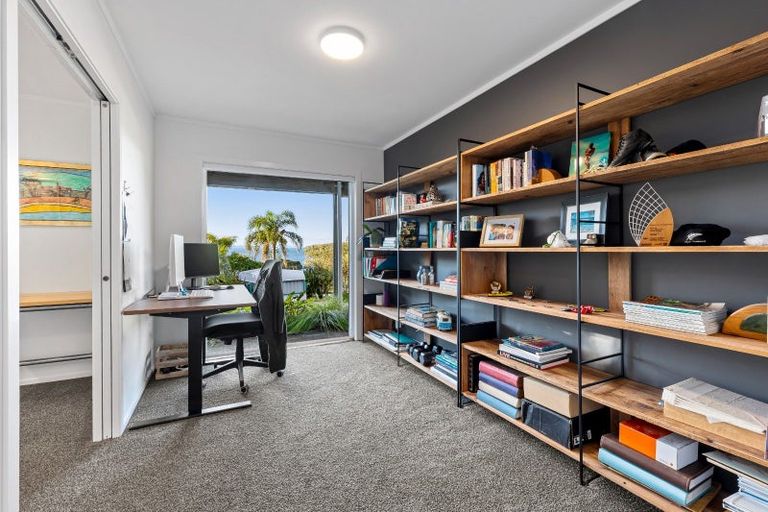 Photo of property in 74 Duncansby Road, Stanmore Bay, Whangaparaoa, 0932
