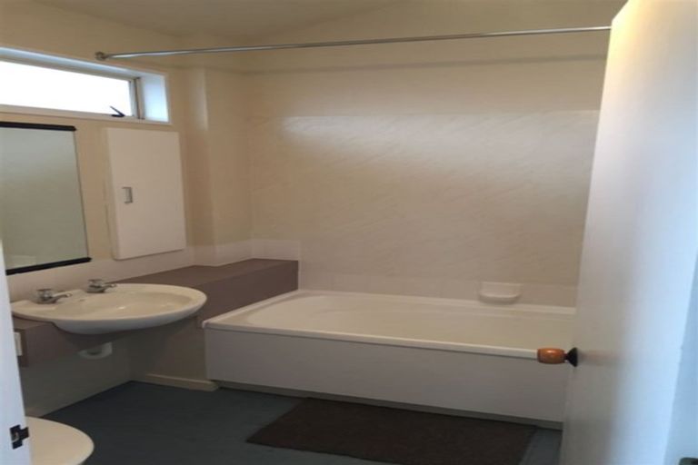 Photo of property in 2/15 Boon Street, Sydenham, Christchurch, 8023