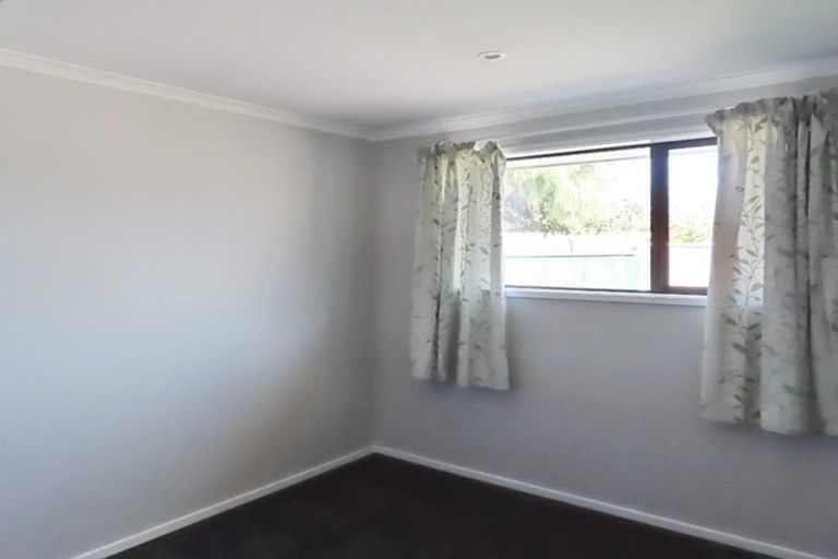 Photo of property in 2/270 Oxford Terrace, Avalon, Lower Hutt, 5011