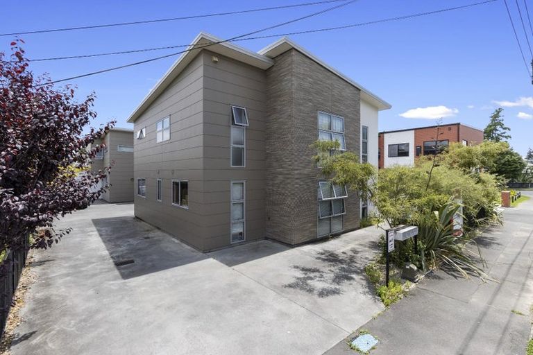 Photo of property in 1/167 Knighton Road, Hillcrest, Hamilton, 3216