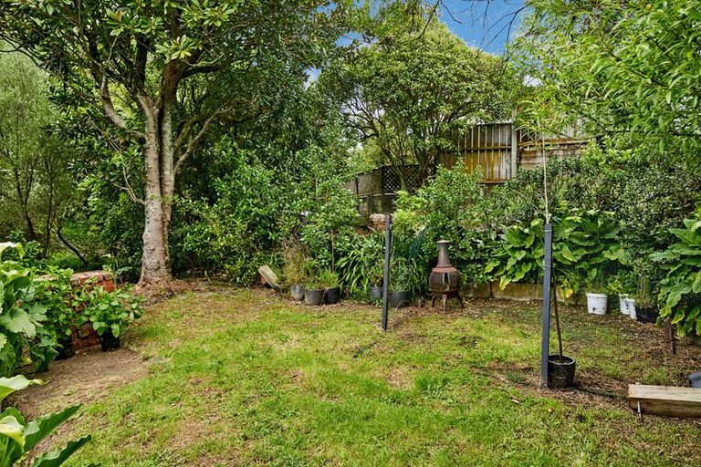 Photo of property in 12b Bell Street, Tawa, Wellington, 5028