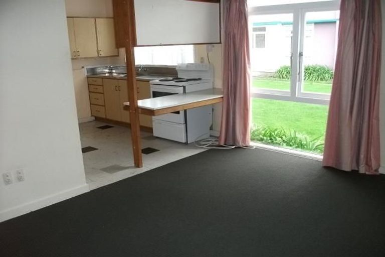 Photo of property in 1341 High Street, Taita, Lower Hutt, 5011