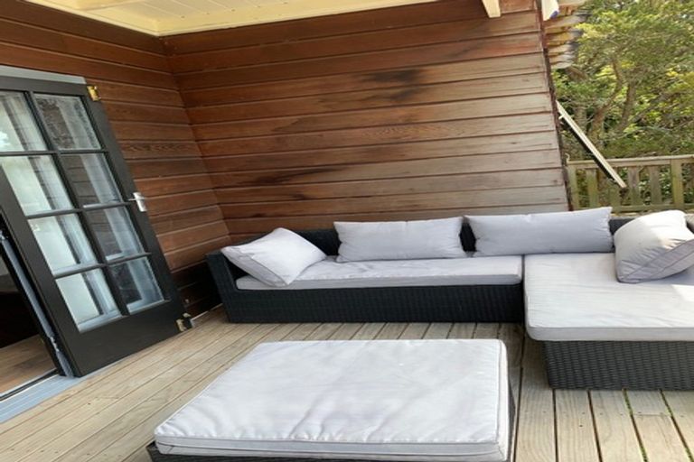 Photo of property in 53 Stillwater Crescent, Stillwater, Silverdale, 0993