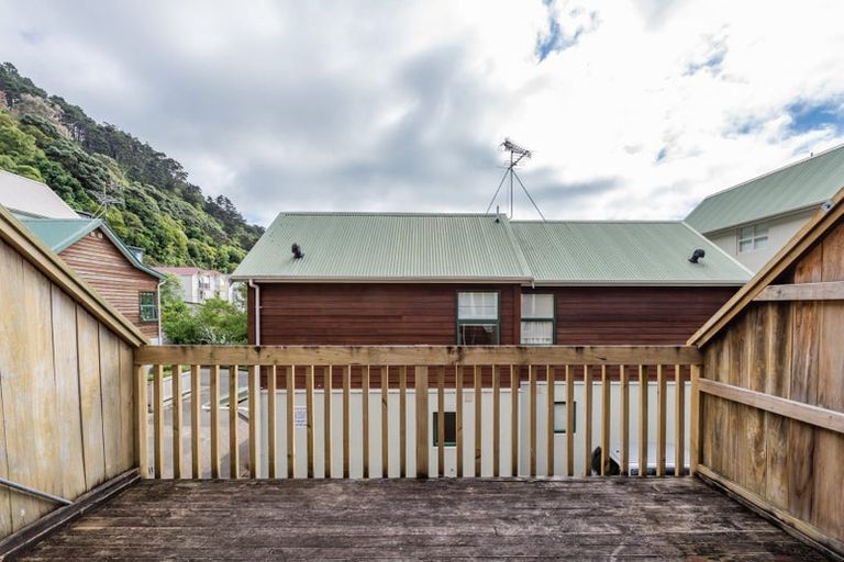 Photo of property in 9/5 Malcolm Lane, Thorndon, Wellington, 6011