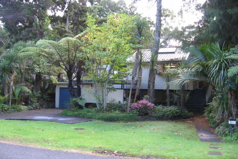 Photo of property in 76 Waima Crescent, Titirangi, Auckland, 0604