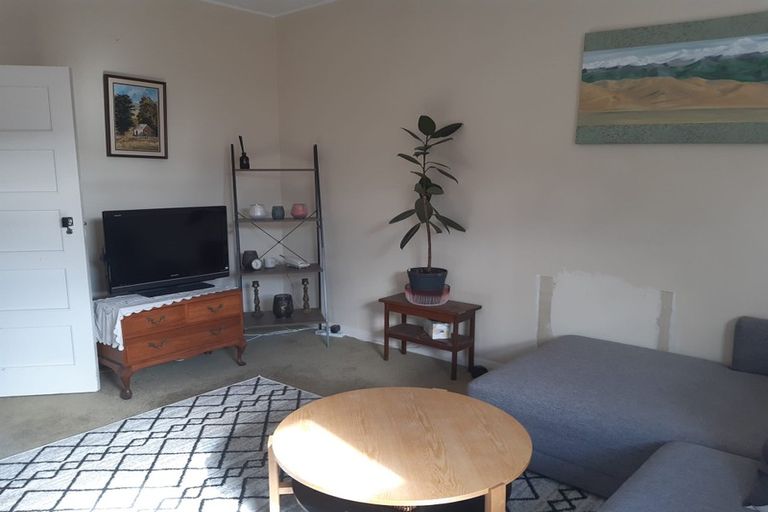 Photo of property in 43 Mandalay Terrace, Khandallah, Wellington, 6035