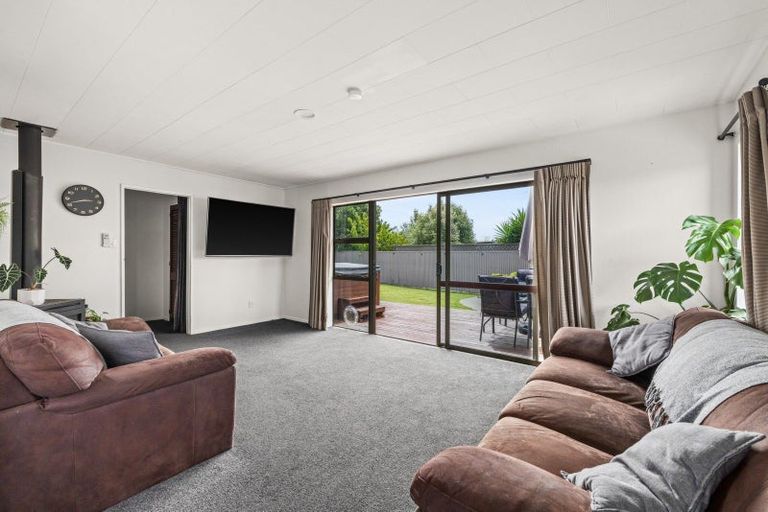 Photo of property in 22 Valerie Street, Clive, 4102