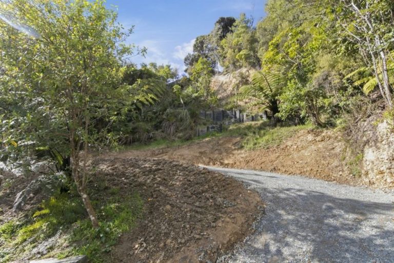 Photo of property in 8 Haven Grove, Naenae, Lower Hutt, 5011