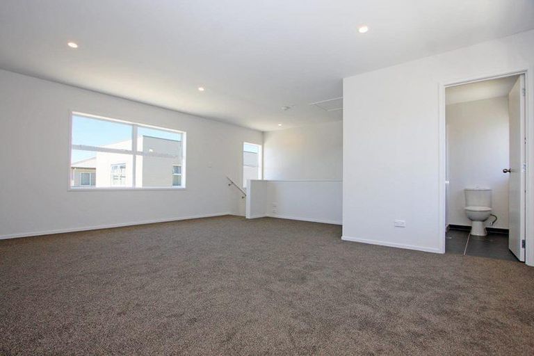 Photo of property in 43 Treestump Road, Takanini, 2112