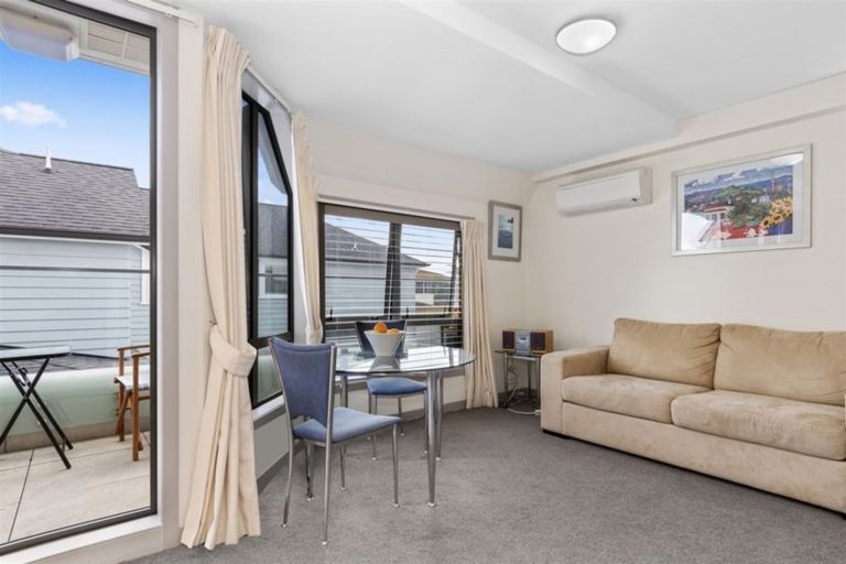 Photo of property in 36 Victoria Road, Mount Maunganui, 3116