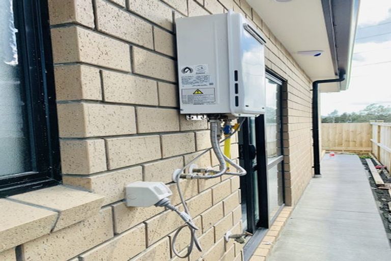 Photo of property in 98 Tir Conaill Avenue, Flat Bush, Auckland, 2019