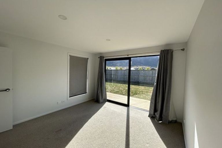 Photo of property in 51 Howden Drive, Jacks Point, 9371