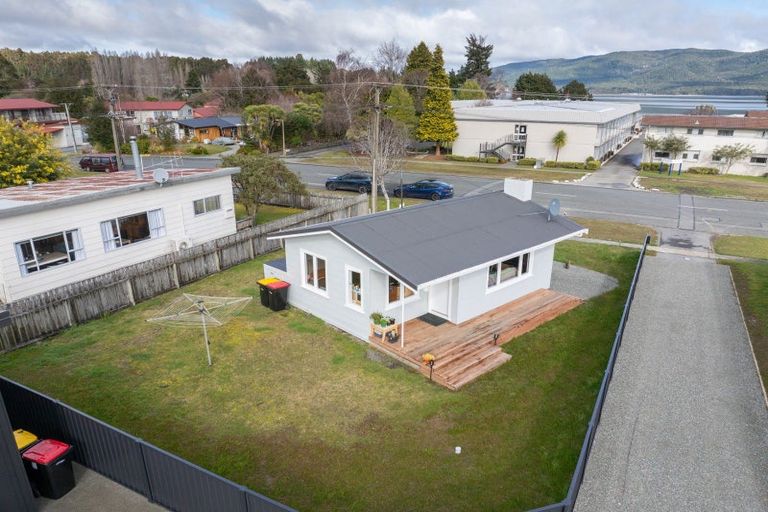 Photo of property in 49a Quintin Drive, Te Anau, 9600