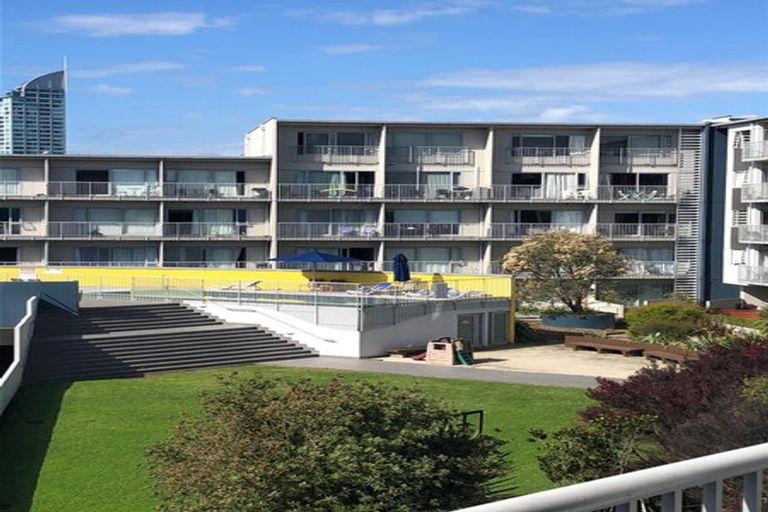 Photo of property in Shoal Haven Apartments, 112a/130 Anzac Street, Takapuna, Auckland, 0622