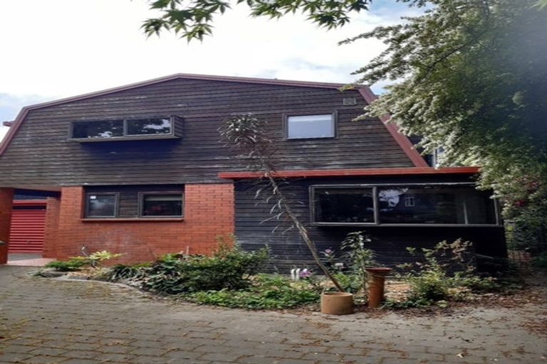 Photo of property in 11b Chevron Place, Ilam, Christchurch, 8041