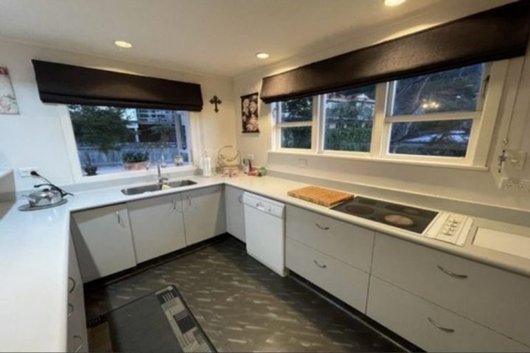 Photo of property in 1 Pohue Grove, Stokes Valley, Lower Hutt, 5019