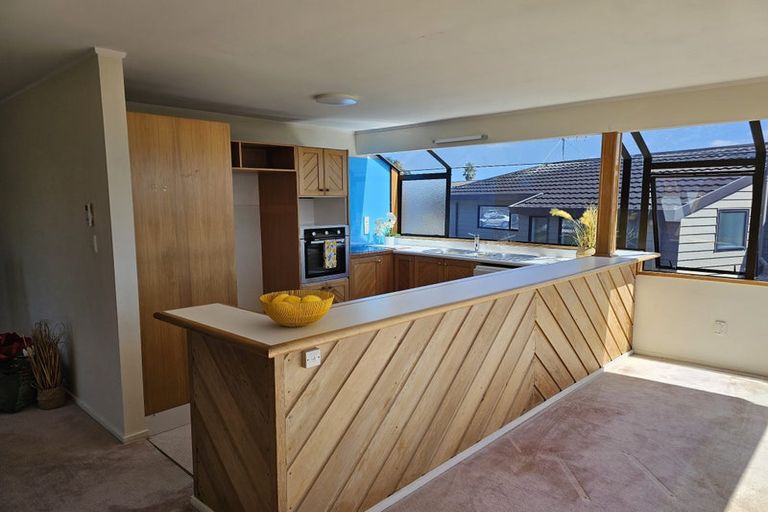 Photo of property in 1/979 Beach Road, Torbay, Auckland, 0630