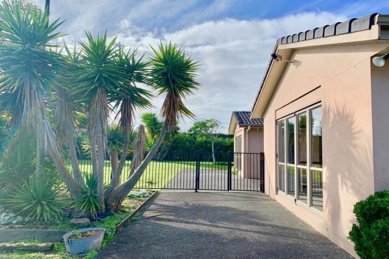 Photo of property in 262 Jesmond Road, Karaka, Drury, 2578