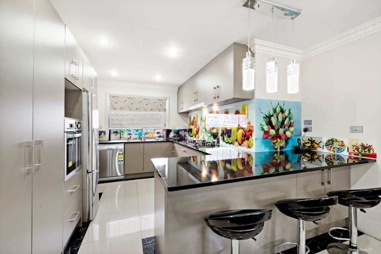 Photo of property in 73 Weymouth Road, Manurewa, Auckland, 2102