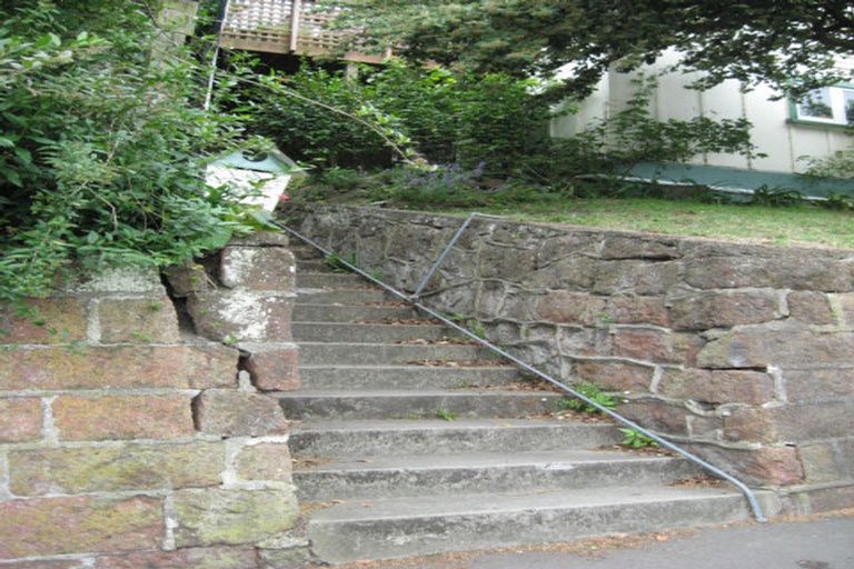 Photo of property in 14 Reserve Terrace, Lyttelton, 8082