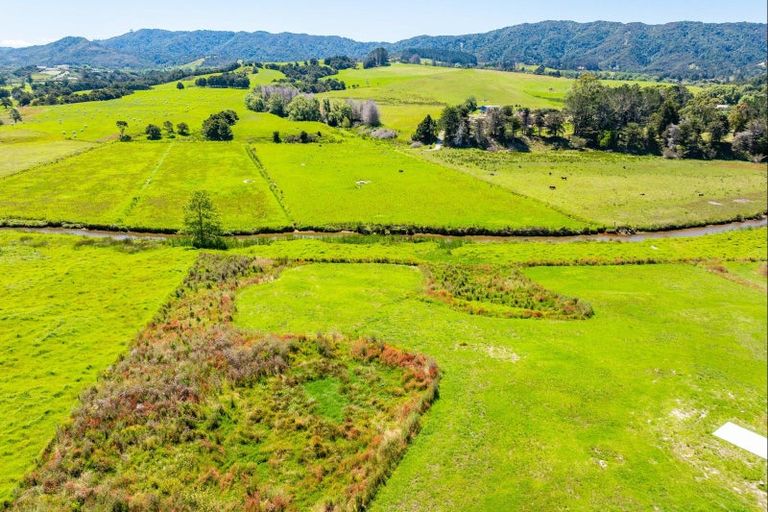 Photo of property in 2136c Cove Road, Mangawhai, 0573