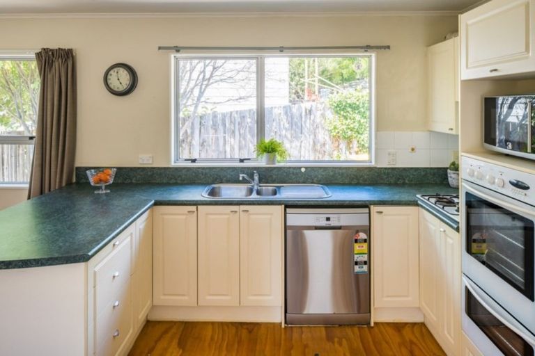 Photo of property in 8 Transom Close, Whitby, Porirua, 5024