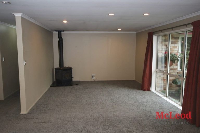 Photo of property in 53 Mcmurdo Street, Tinwald, Ashburton, 7700