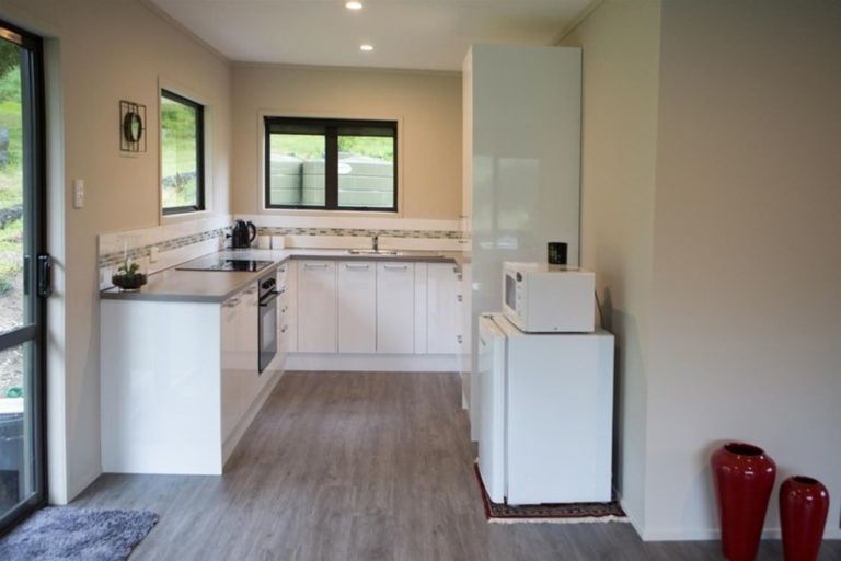 Photo of property in 54 Puriri Glade, Maungaturoto, 0588